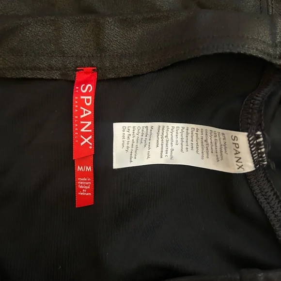 Spanx Faux Leather Skater Flouncy Skirt - Picture 4 of 4